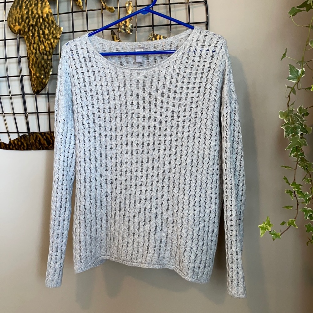 Loose knit grey sweater
